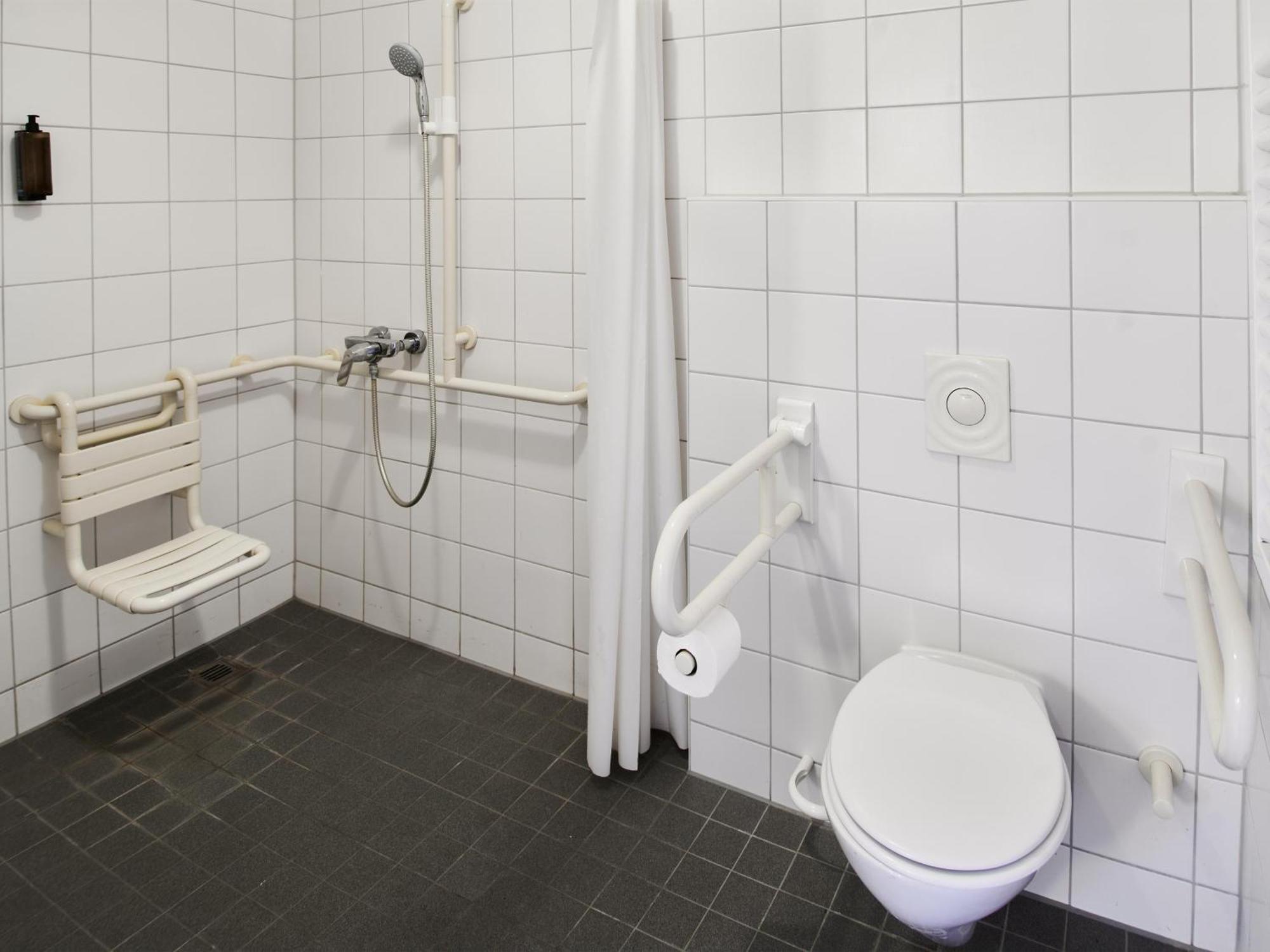 B&B Hotel Koeln-Marsdorf ภายนอก รูปภาพ